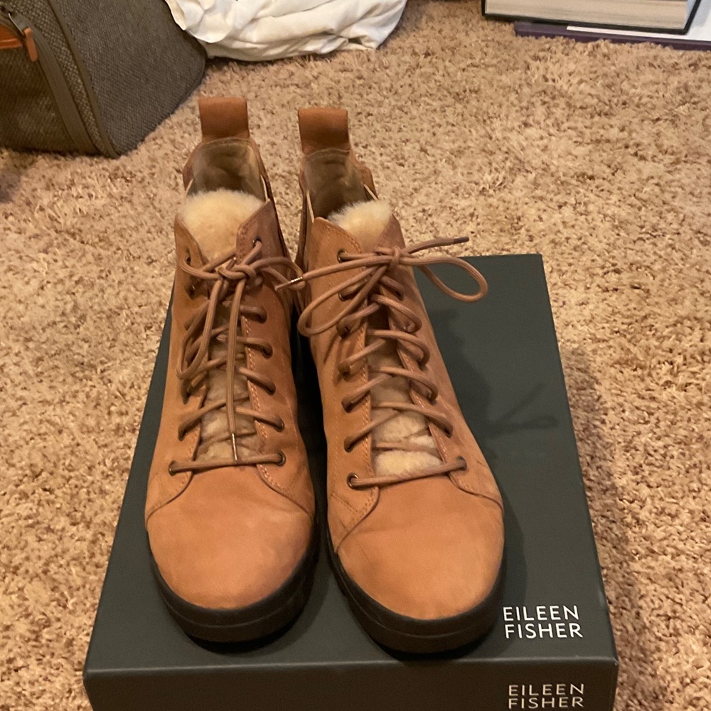 Eileen Fisher Women's Brown Lace-Up Boots